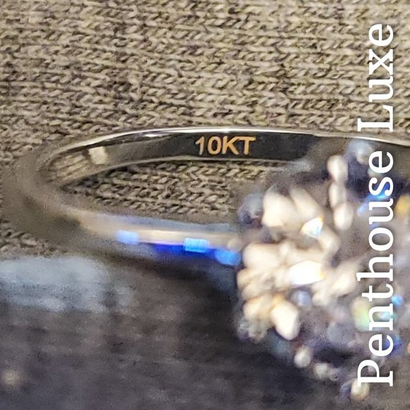 🔥 CLEARANCE! White Gold Plated Solitaire Ring - Picture 4 of 8